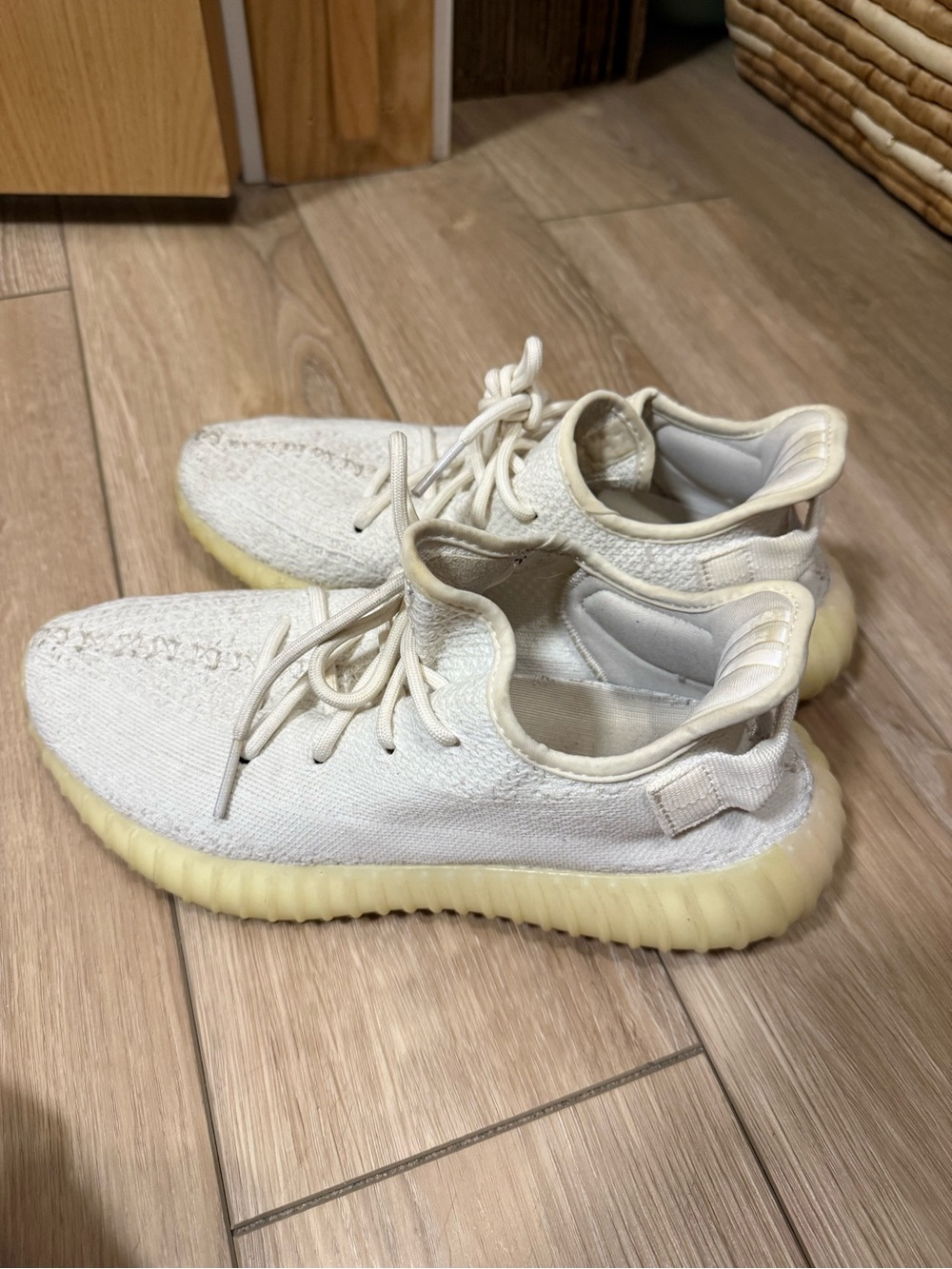 Yeezy Boost 350 V2 Triple White Sneakers